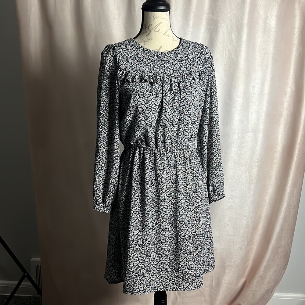Loft Petite Floral Dress Like New Black Blue White Designs 8P - Picture 4 of 8